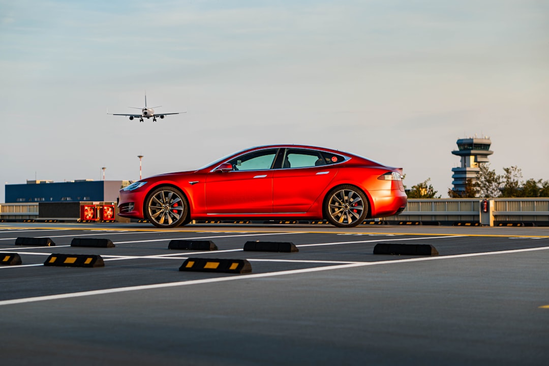 Tesla Shifts Autopilot Features to Paid FSD